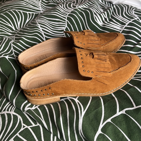 Mules - Picture 3 of 5